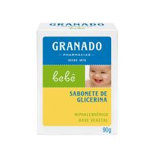 O Sabonete de Glicerina Granado Bebê foi especialmente desenvolvido para limpar com suavidade a pele delicada do bebê, deixando-a macia e perfumada.